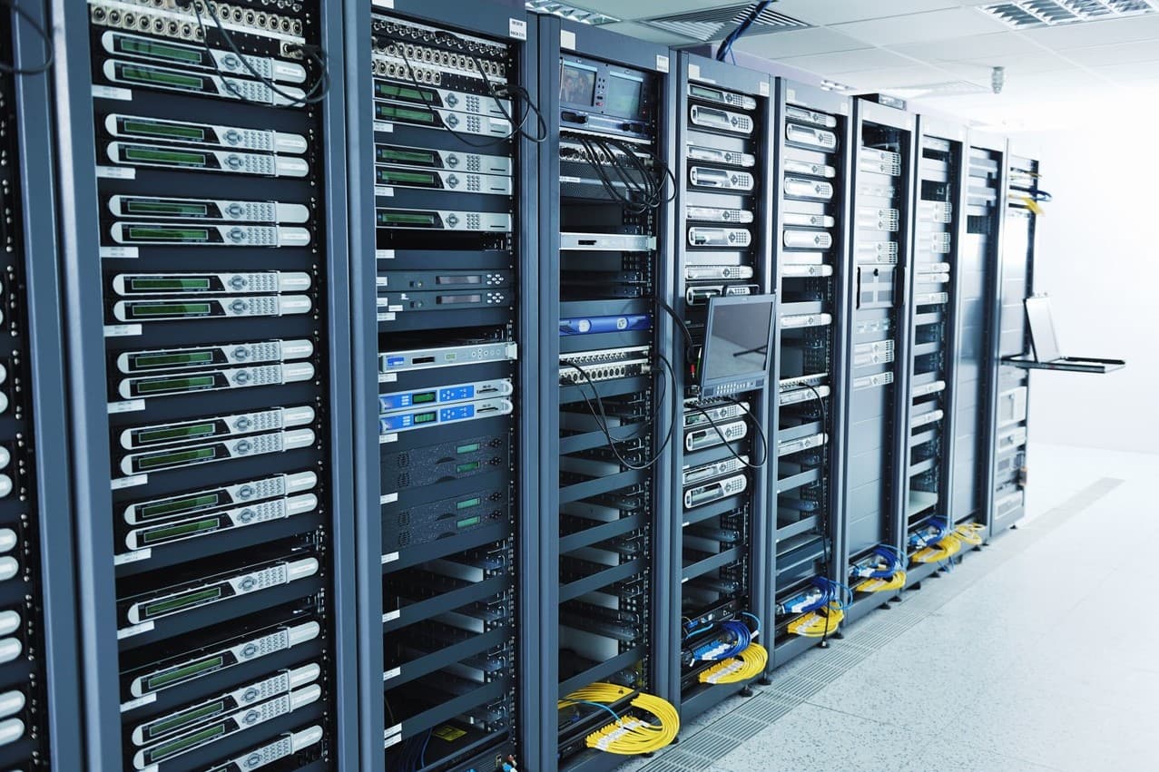 Infraestructura tecnológica y servidores para auditoría TI